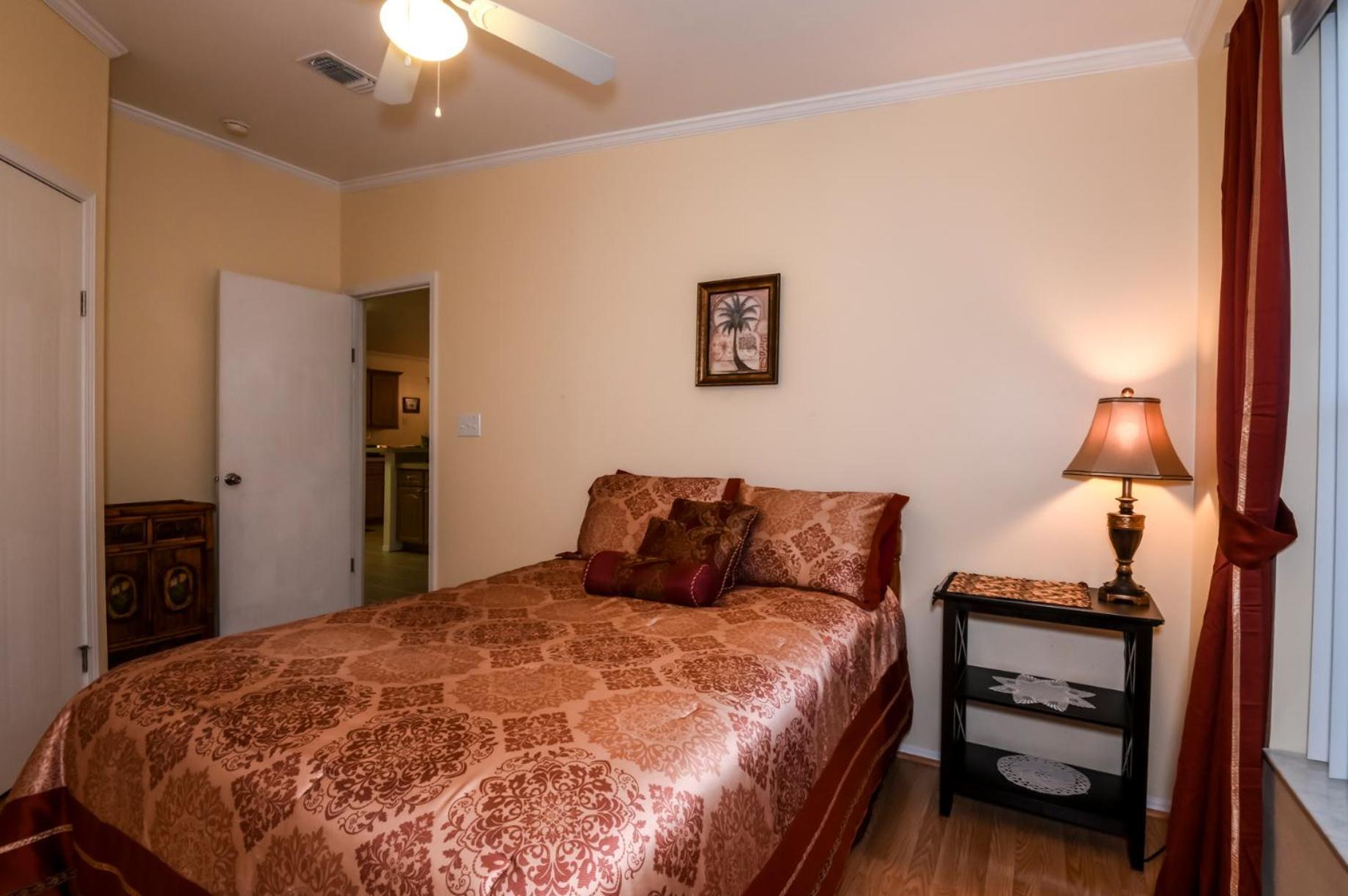 הומוססה The Blue Nile! Your Florida Vacation Is Calling. Vacation, Leisure Or Business מראה חיצוני תמונה